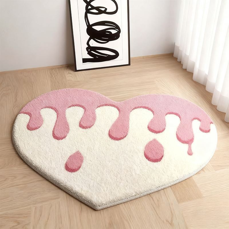 Plišasta preproga v obliki ljubezni